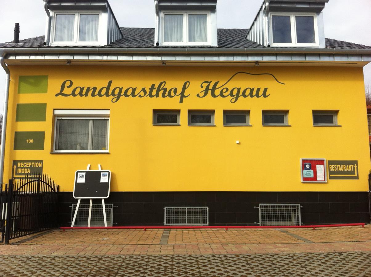 Landgasthof Hegau Hotel Dunaszekcso Exterior photo